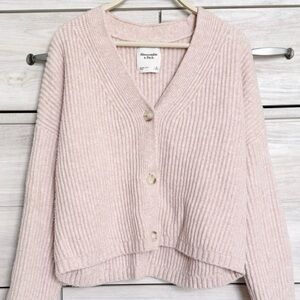 Abercrombie & Fitch Light Pink Ribbed V-Neck Button Cardigan